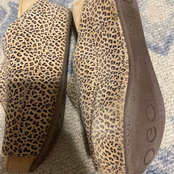 Chocolat Blu wedges size 7.5 animal print 🦒 - Picture 6 of 7